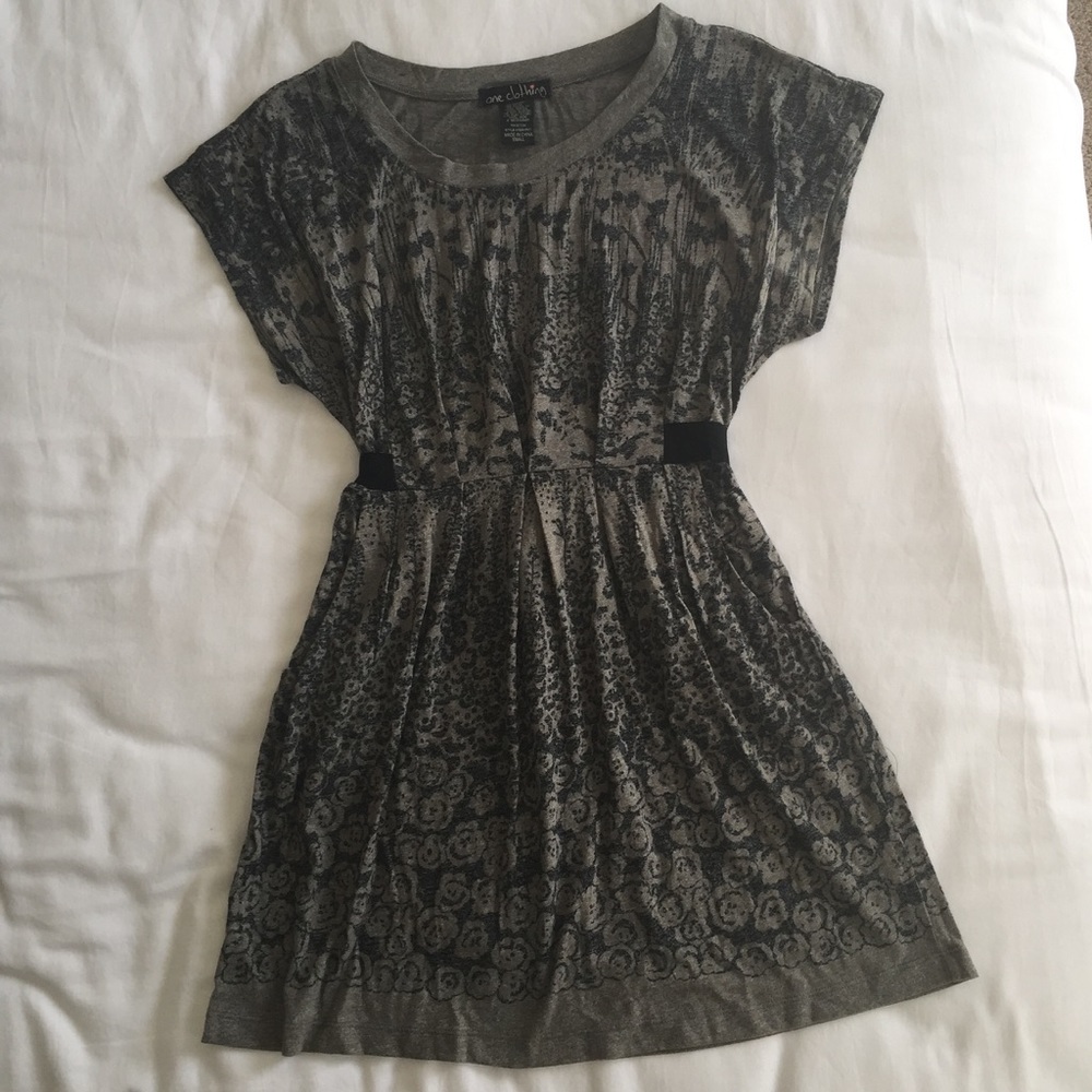 one clothing dress